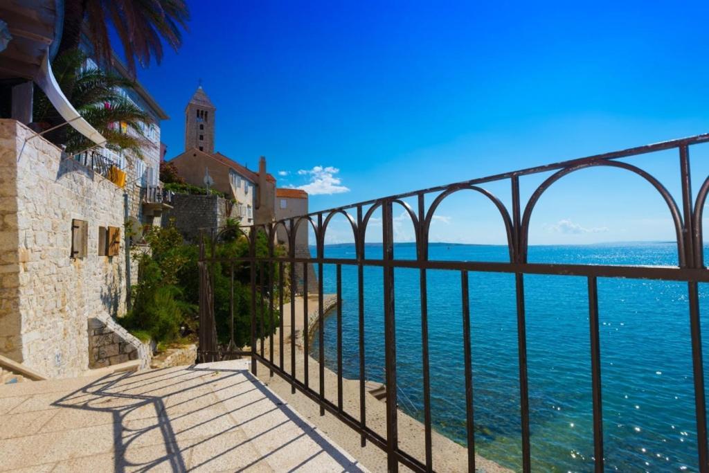 Apartment Apoksiomen Barbat na Rabu Εξωτερικό φωτογραφία